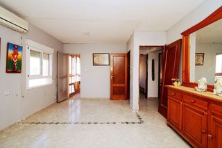 Piso en venta en Linares