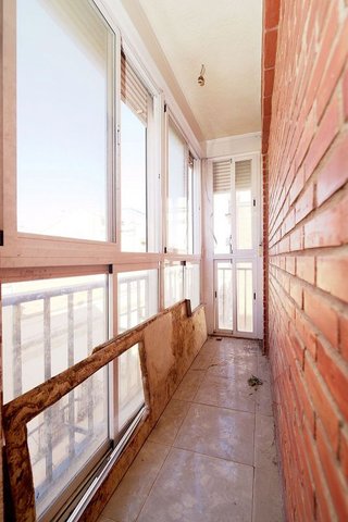 Piso en venta en Linares