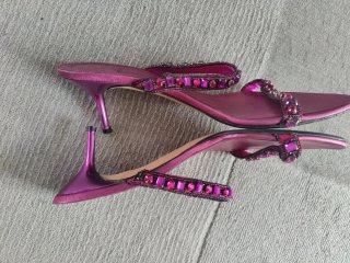 Sandalias SIMORRA fucsia con pedrería