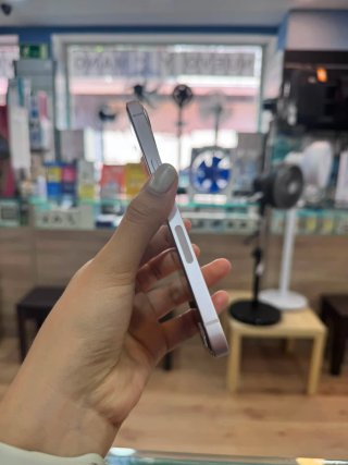 iPhone 13 128GB 100% COME NUOVO 1 Anno di Garanzia