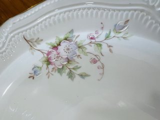 Sopera porcelana Limoges dorada antigua