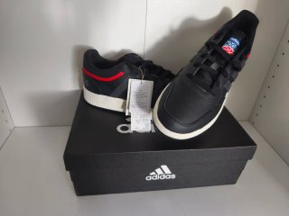 Zapatillas Adidas Hoops 3.0 Negras/Rojas Nuevas