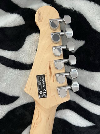 Guitarra Eléctrica Yamaha Pacifica PAC112J