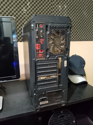 PC Gaming Negro con Luces LED Azules