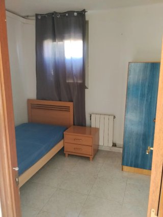 Alquilo habitación individual en Reus.