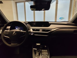 Lexus UX250H BUSINESS 2022 REF 9862