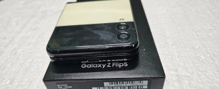 Samsung Galaxy Z Flip 3