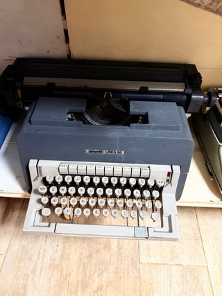 Máquina de escribir Hispano M40