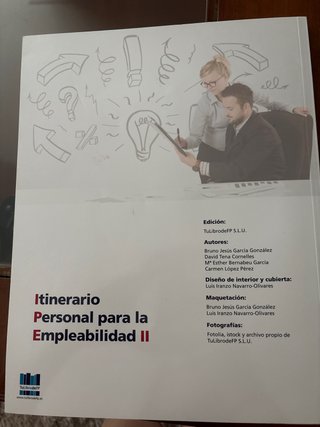 Libro de estudio FP estetica y belleza grado medio
