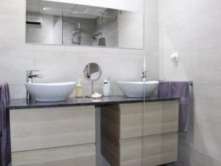 Vendo piso con terraza, garaje, trastero, paellero