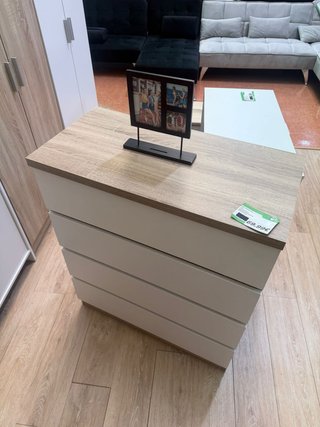 Cómoda 4 cajones madera y blanco