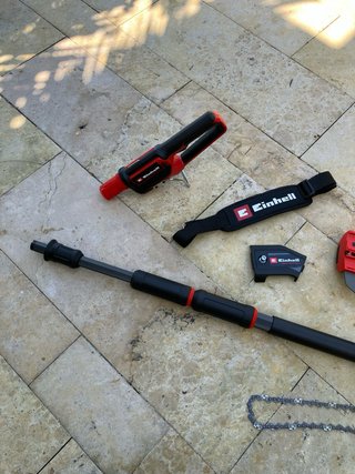 Tagliasiepi a batteria Einhell a stelo