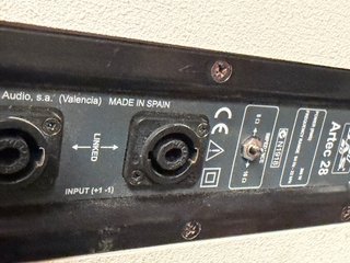 DAS Artec 28 Altavoz Pasivo 300W Pareja
