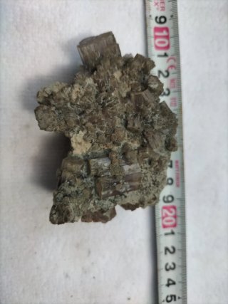 Mineral natural