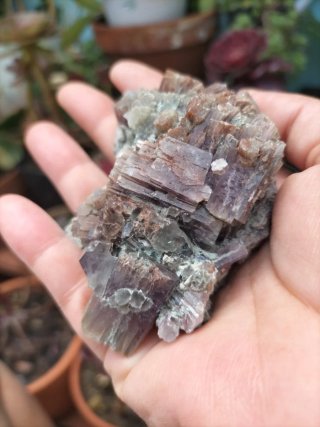 Mineral natural