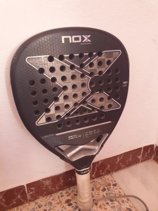 Pala de pádel NOX AT GENIUS ATTACK 18K 2024