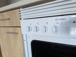 Horno Indesit con Vitrocerámica