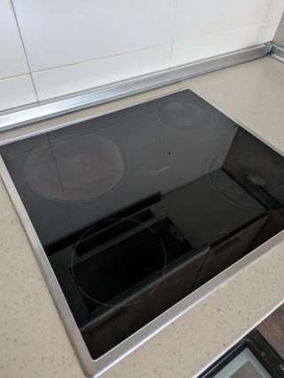 Horno Indesit con Vitrocerámica