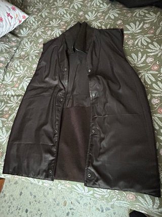 Chaquetón de piel BARRATS con chaleco