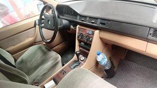 MERCEDES 300D 1986