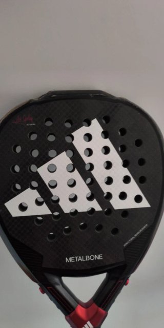 Pala Pádel Adidas Metalbone 3.3 2024