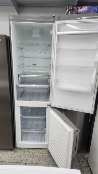 Nevera AEG con garantía y transporte