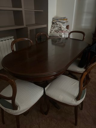 Mesa comedor y 4 sillas madera oscura