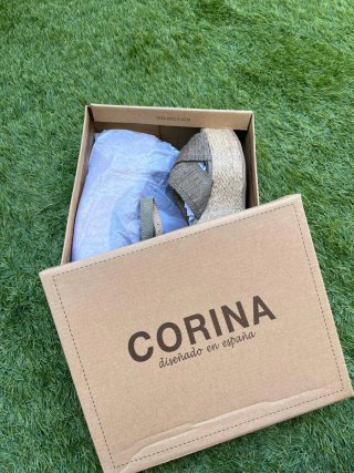 Sandalias cuña esparto verde y beige