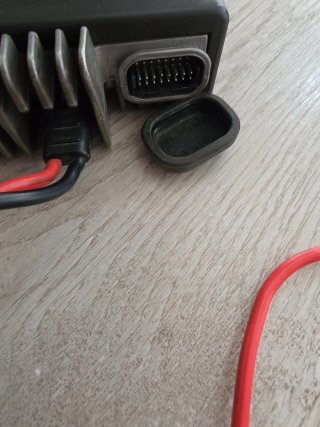Emisora Motorola GM 350 con Micrófono