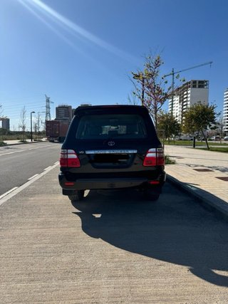 Toyota Land Cruiser 100 2003