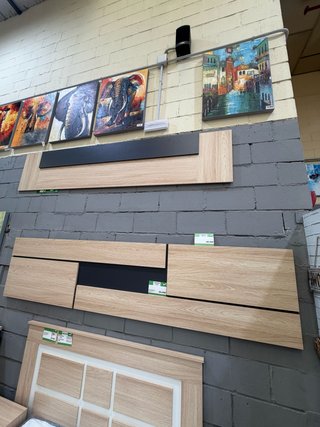 Cabecero de madera y polipiel negro