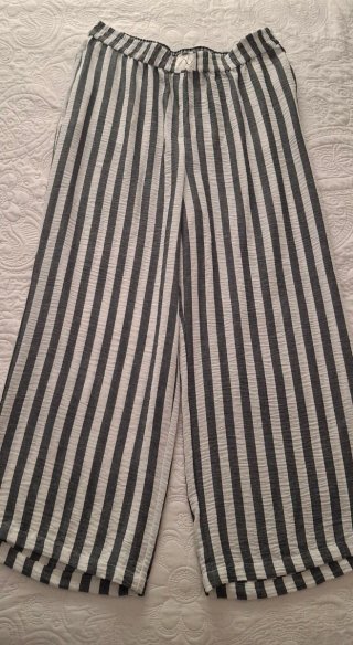 Pantalón ancho de rayas, lino.