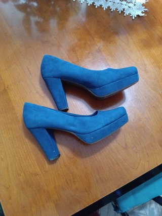 Zapatos de tacón azul Tamaris