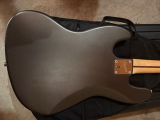 Bajo Fender Squier Jazz Bass