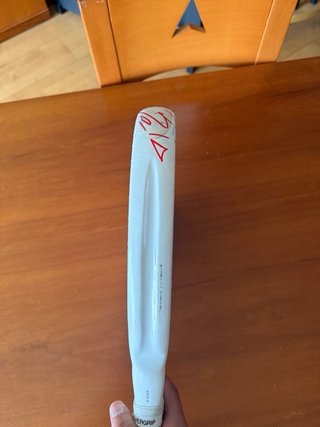 Pala de pádel Wilson Bela LS V3