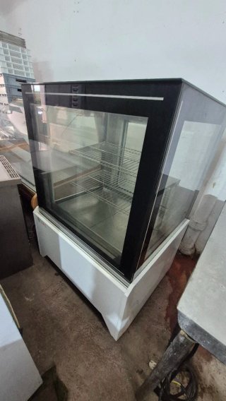 Vitrina refrigerada expositora