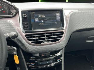 Peugeot 2008 PureTech 82 S&S Active ETG5 60 kW (82 CV)