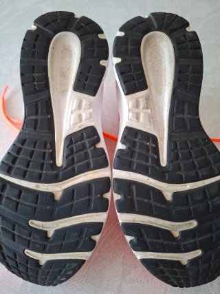 Zapatillas Asics Running Naranja y Blanco