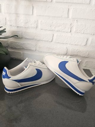 Nike Cortez Blancas y Azules