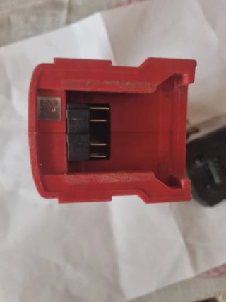 Taladro Milwaukee M18 REDLITHIUM 2.0Ah.