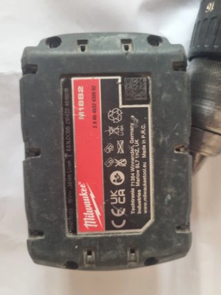 Taladro Milwaukee M18 REDLITHIUM 2.0Ah.