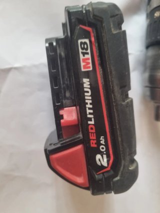Taladro Milwaukee M18 REDLITHIUM 2.0Ah.
