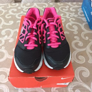 Zapatillas Nike Negras y Rosas