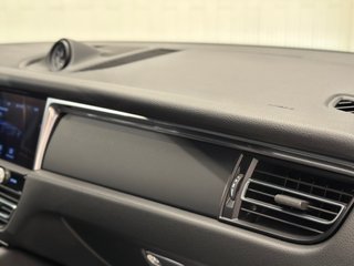 Porsche Macan 2024