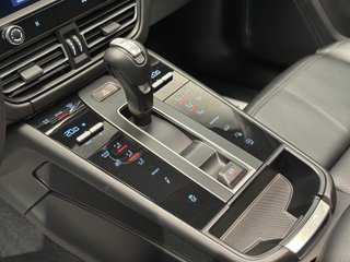 Porsche Macan 2024