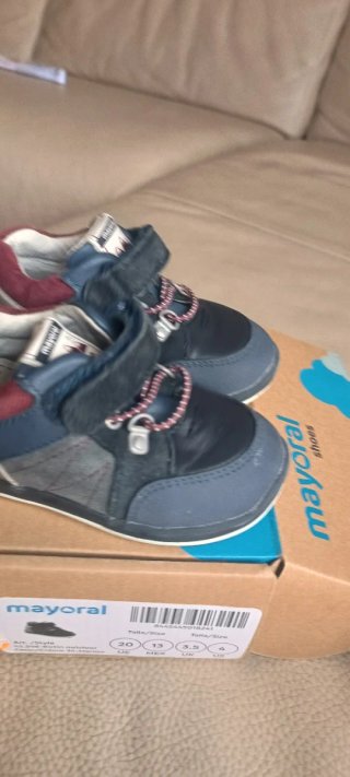 Zapatos Mayoral bebé talla 20