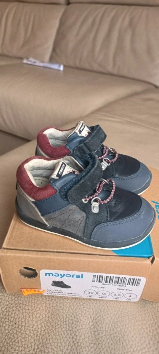 Zapatos Mayoral bebé talla 20