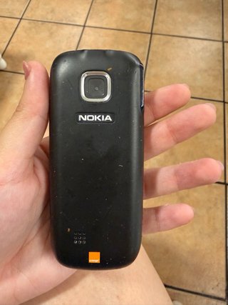 Nokia 7230
