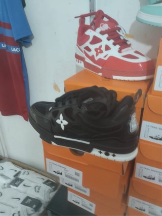 Zapatillas Louis Vuitton Rojas y Blancas