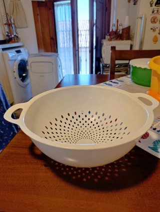 Utensili da cucina in plastica